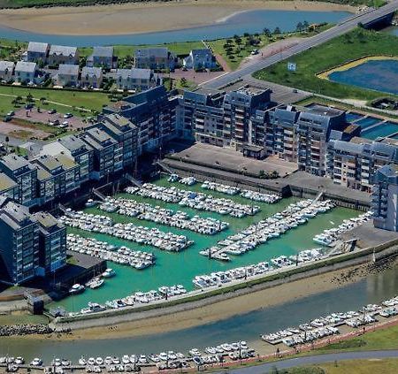 Les Marines Apartment Courseulles-sur-Mer Bagian luar foto