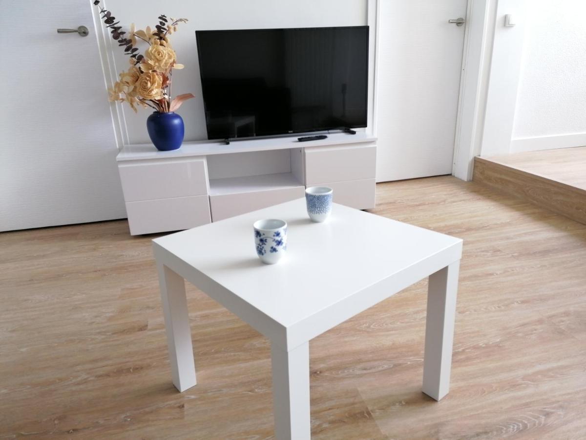 Les Marines Apartment Courseulles-sur-Mer Bagian luar foto